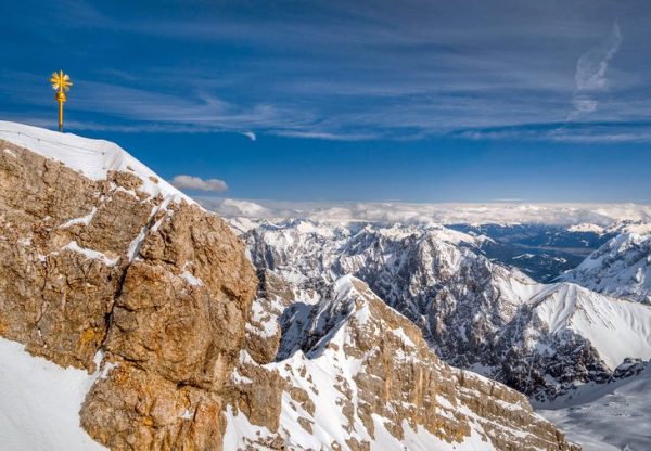 germany-top-attractions-zugspitze-massif