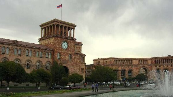 ساحة الجمهورية ارمينيا